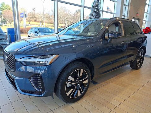 Certified 2026 Volvo XC60 T8 Core w/ Climate Package image 3