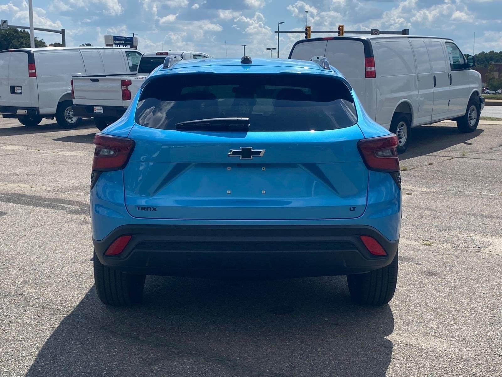 New 2026 Chevrolet Trax LT w/ Driver Confidence Package FWD image 5