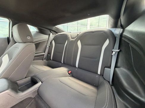 Used 2019 Chevrolet Camaro LT RWD image 9