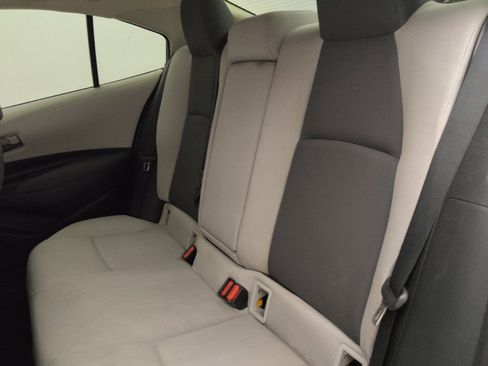 Used 2022 Toyota Corolla LE FWD image 18