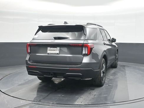 New 2026 Ford Explorer ST-Line w/ ST-Line Street Pack image 26