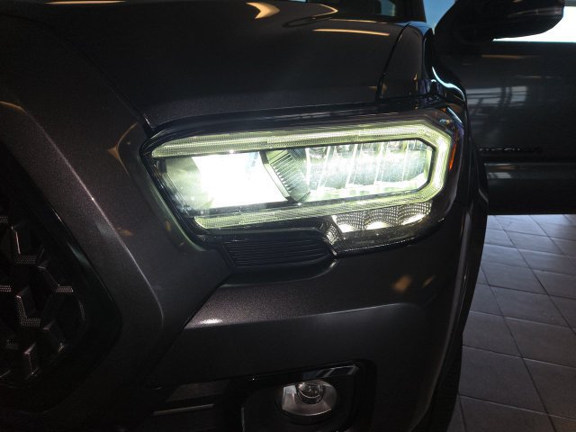 Used 2023 Toyota Tacoma Limited w/ Nightshade Package AWD/4WD image 28