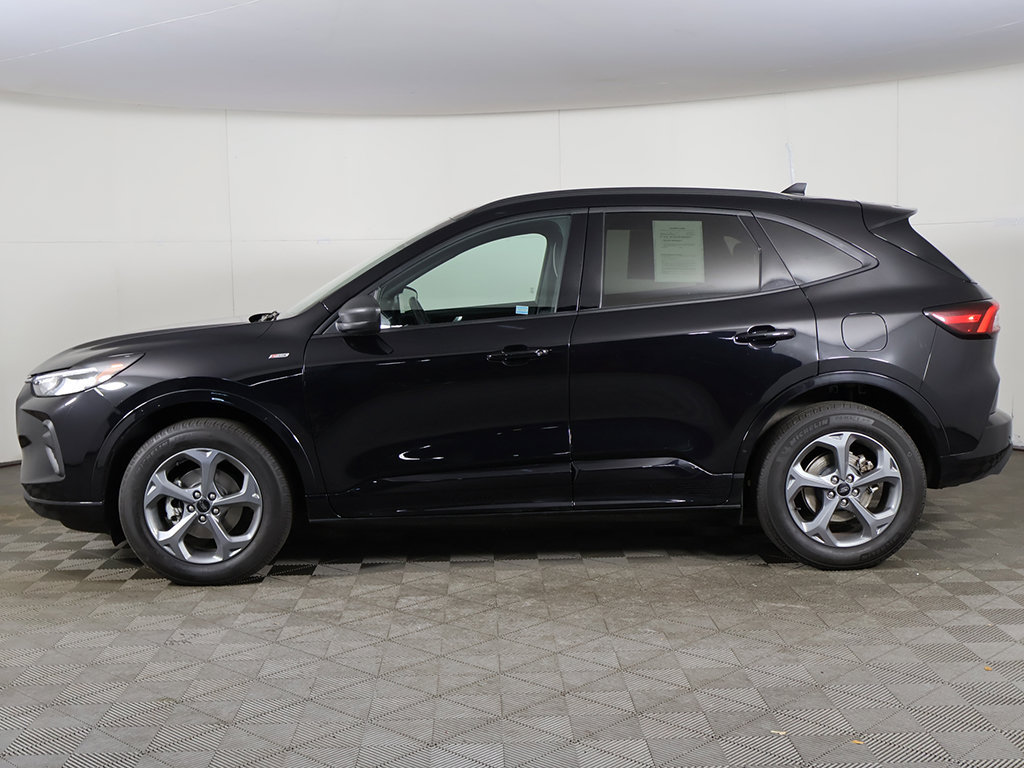 Used 2024 Ford Escape ST-Line w/ Tech Pack #1 AWD/4WD image 17
