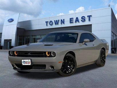 Used 2019 Dodge Challenger SXT