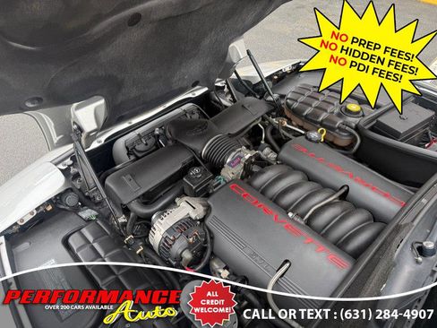 Used 2004 Chevrolet Corvette Coupe w/ Preferred Equipment Group RWD image 14