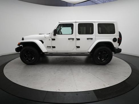 Used 2019 Jeep Wrangler Unlimited Sahara AWD/4WD image 23