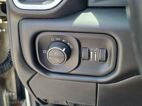 Used 2020 RAM 2500 Laramie AWD/4WD image 22