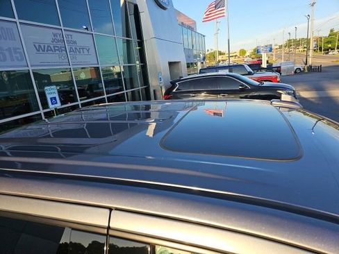 Used 2021 Chevrolet Silverado 1500 LTZ w/ LTZ Premium Package AWD/4WD image 8