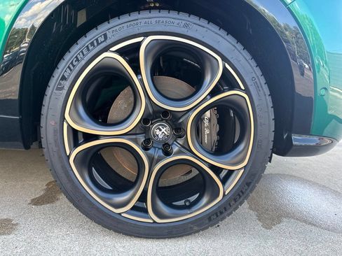 New 2025 Alfa Romeo Tonale AWD/4WD image 24