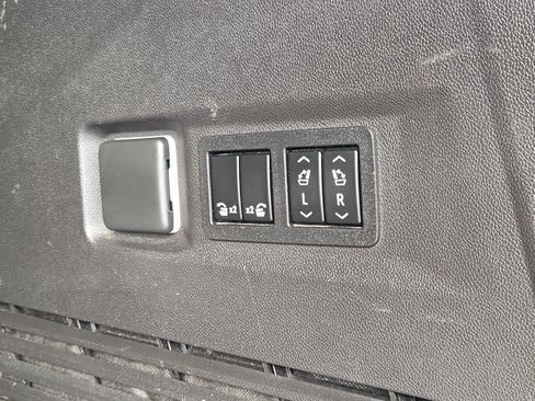 Used 2021 Chevrolet Tahoe High Country RWD image 15
