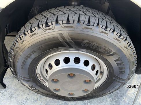 Used 2017 Mercedes-Benz Sprinter 3500 w/ Suspension Package II image 17