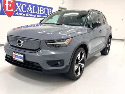 Used 2022 Volvo XC40 P8 Recharge Plus AWD/4WD image 5