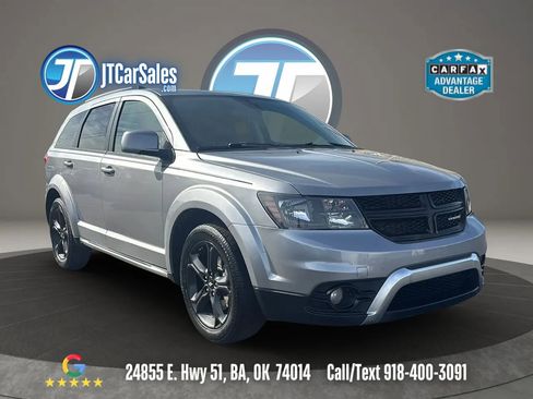 Used 2020 Dodge Journey Crossroad FWD image 1