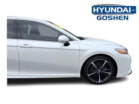 Used 2020 Toyota Camry XSE image 10