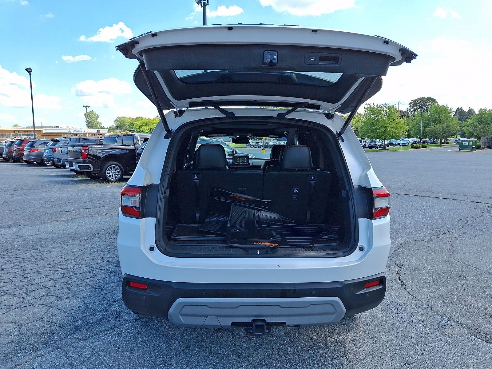 Used 2023 Honda Pilot TrailSport image 28