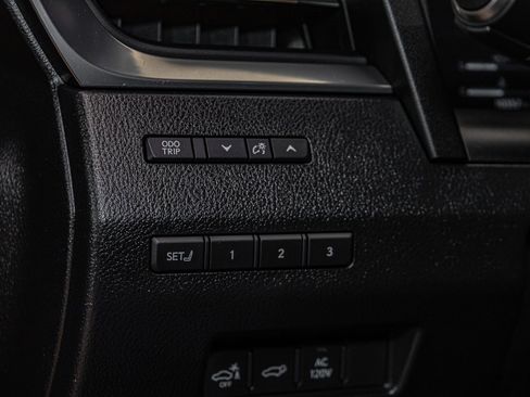Used 2025 Lexus GX 550 AWD/4WD image 17