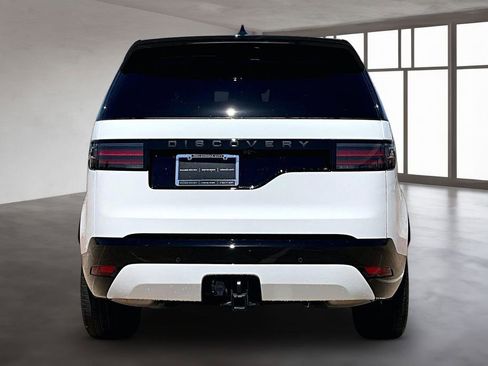 Certified 2025 Land Rover Discovery Dynamic SE AWD/4WD image 4