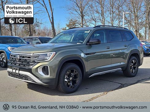 New 2026 Volkswagen Atlas Peak Edition AWD/4WD image 1