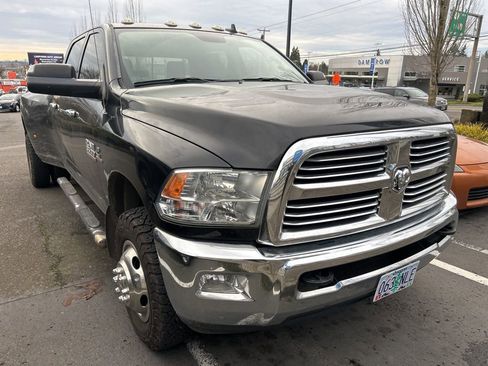 Used 2018 RAM 3500 Big Horn image 3