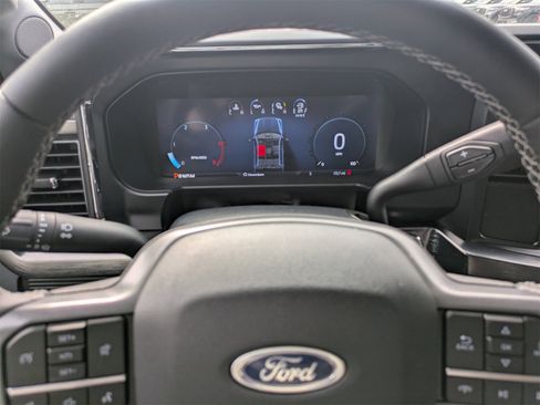 New 2025 Ford F250 Lariat w/ Black Appearance Package image 33