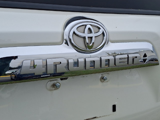 Used 2020 Toyota 4Runner Limited AWD/4WD image 8