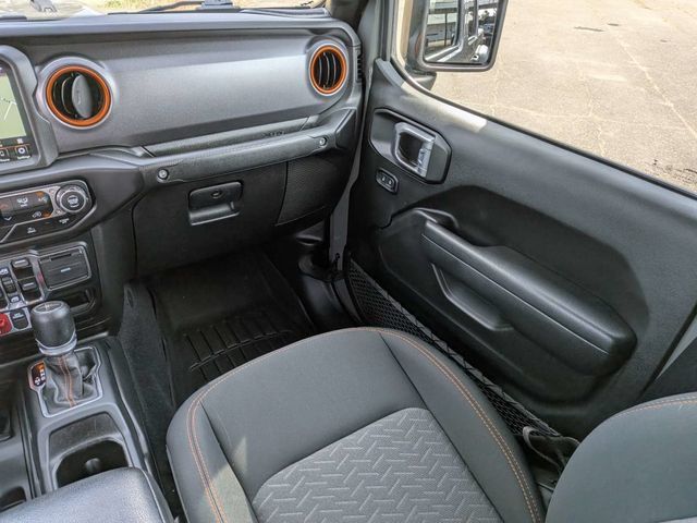 Used 2022 Jeep Gladiator Mojave w/ Trailer Tow Package AWD/4WD image 17