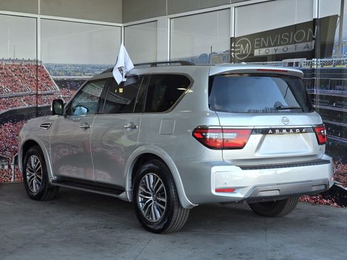 Used 2023 Nissan Armada SL w/ Captain's Chairs Package image 6