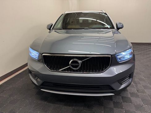 Used 2019 Volvo XC40 T5 Momentum AWD/4WD image 4
