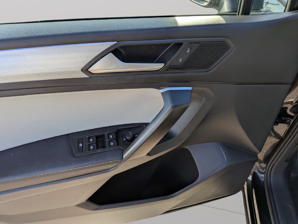 Certified 2023 Volkswagen Tiguan S FWD image 17