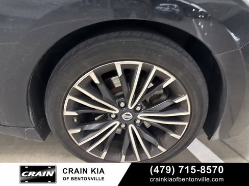 Used 2016 Nissan Maxima 3.5 SL w/ Interior Lighting Package image 10