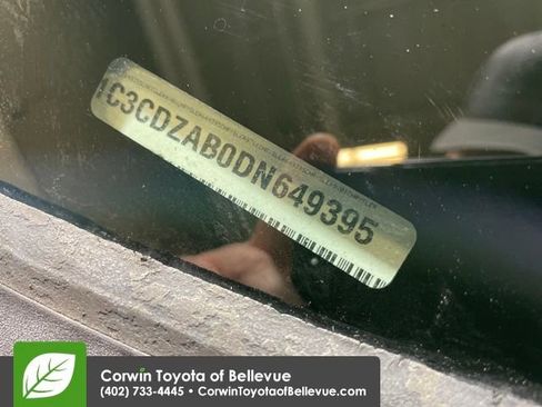 Used 2013 Dodge Avenger SE image 28