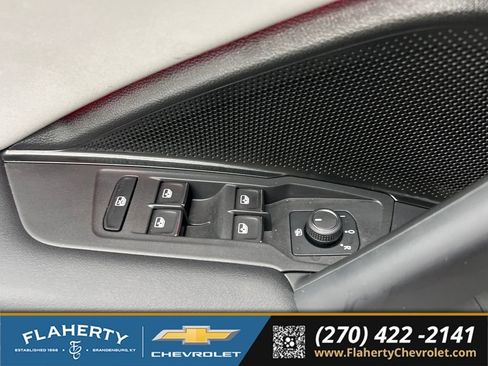 Used 2025 Volkswagen Tiguan SE R-Line AWD/4WD image 23