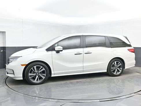 Used 2023 Honda Odyssey Touring image 6