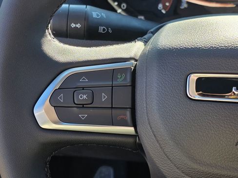 New 2026 Jeep Compass Latitude image 16