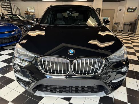 Used 2019 BMW X1 xDrive28i w/ Convenience Package AWD/4WD image 2