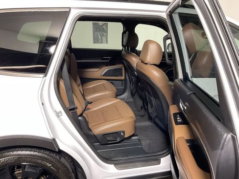 Used 2022 Kia Telluride SX w/ SX Prestige Package AWD/4WD image 35