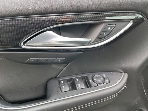 Used 2022 Buick Envision Essence w/ Safety Package image 13