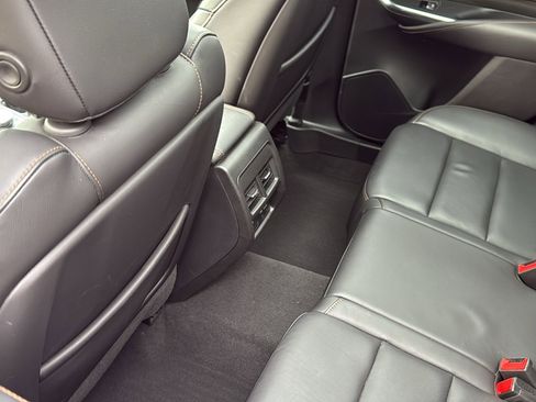 Used 2019 Cadillac XT4 Sport image 31