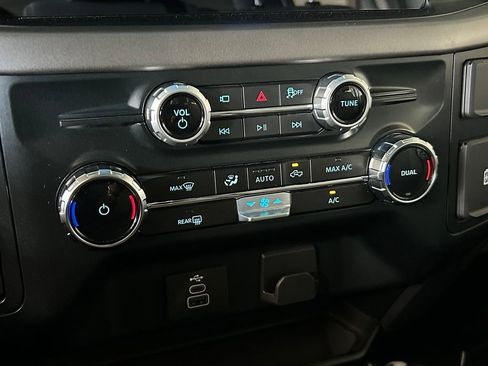 Used 2025 Ford F150 XLT w/ Equipment Group 301A Standard AWD/4WD image 24