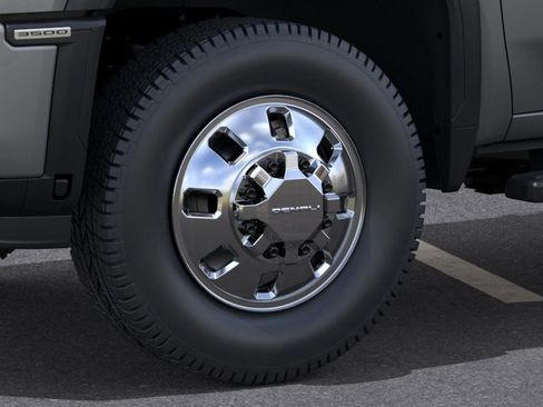 New 2026 GMC Sierra 3500 Denali w/ Denali Reserve Package image 9