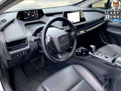 Used 2025 Toyota Prius image 12