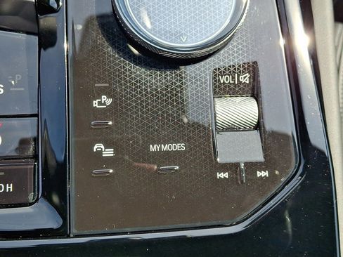 Certified 2026 BMW 530i xDrive image 27