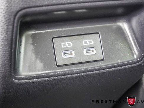 Used 2024 Toyota Corolla LE FWD image 27