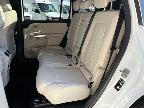 New 2026 Mercedes-Benz GLB 250 4MATIC image 23
