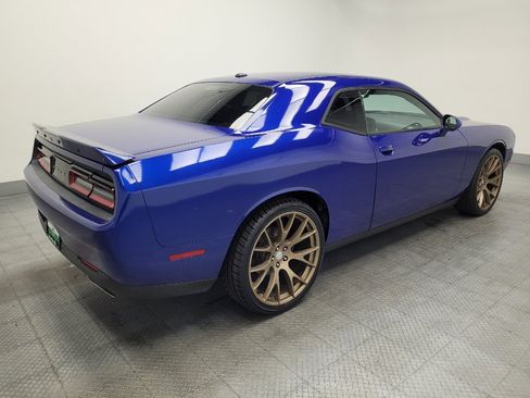 Used 2019 Dodge Challenger SXT RWD image 10