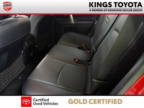 Used 2022 Toyota 4Runner Limited AWD/4WD image 18