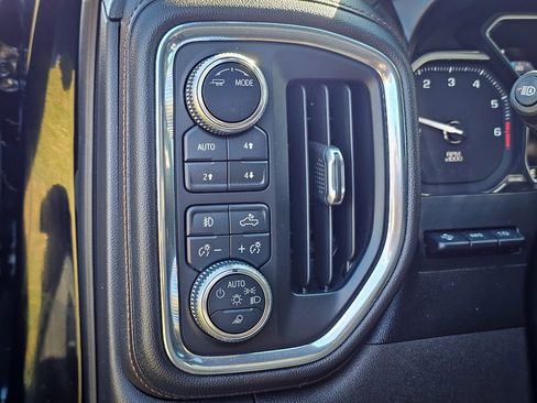 Used 2020 GMC Sierra 1500 AT4 w/ AT4 Premium Package image 16