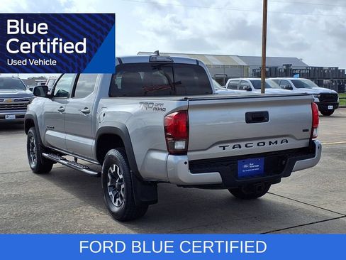 Used 2019 Toyota Tacoma TRD Off-Road w/ Technology Package RWD image 4