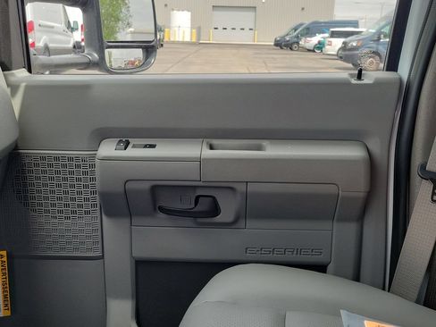 New 2027 Ford E-350 and Econoline 350 Super Duty w/ Power Equipment Group RWD image 30
