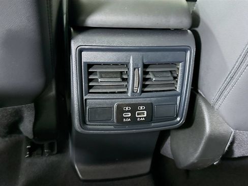 Used 2025 Subaru Forester Premium AWD/4WD image 28